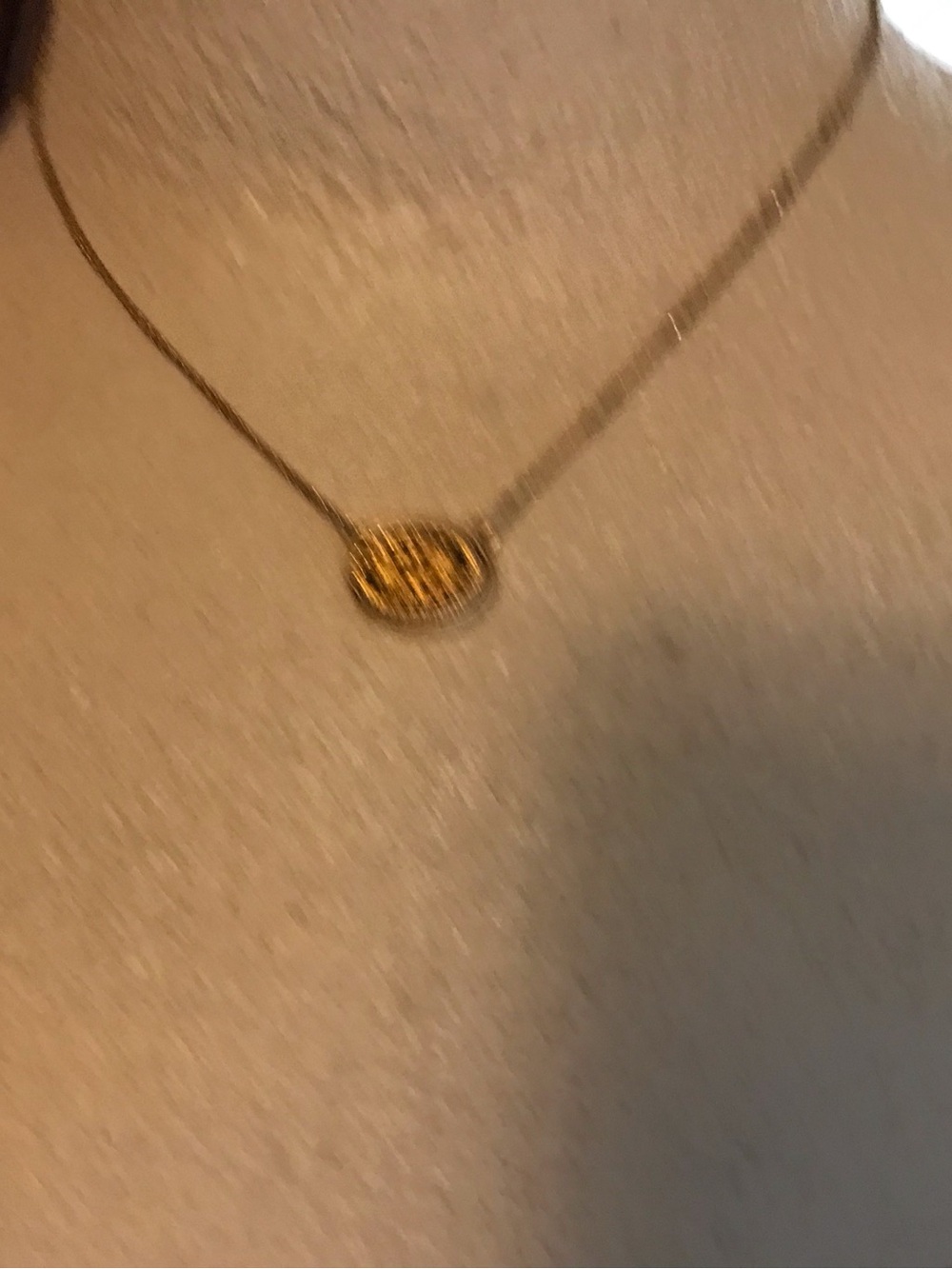 Vintage Avon Snowflake Oval Pendant Necklace - Picture 8 of 8